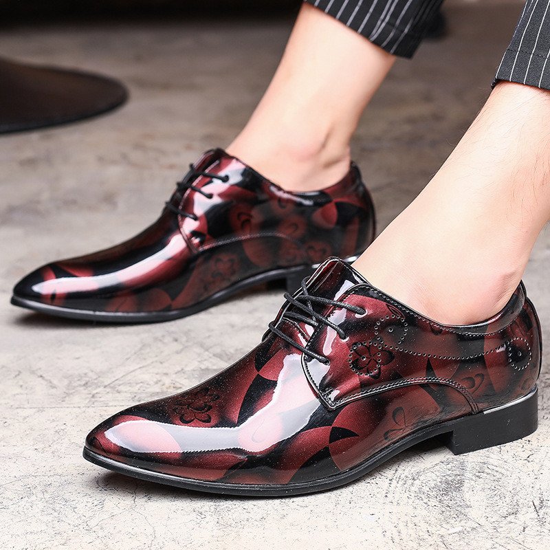 Fashionable English Flower Leather Shoes Pointed Toe Men's Shoes - Image 4