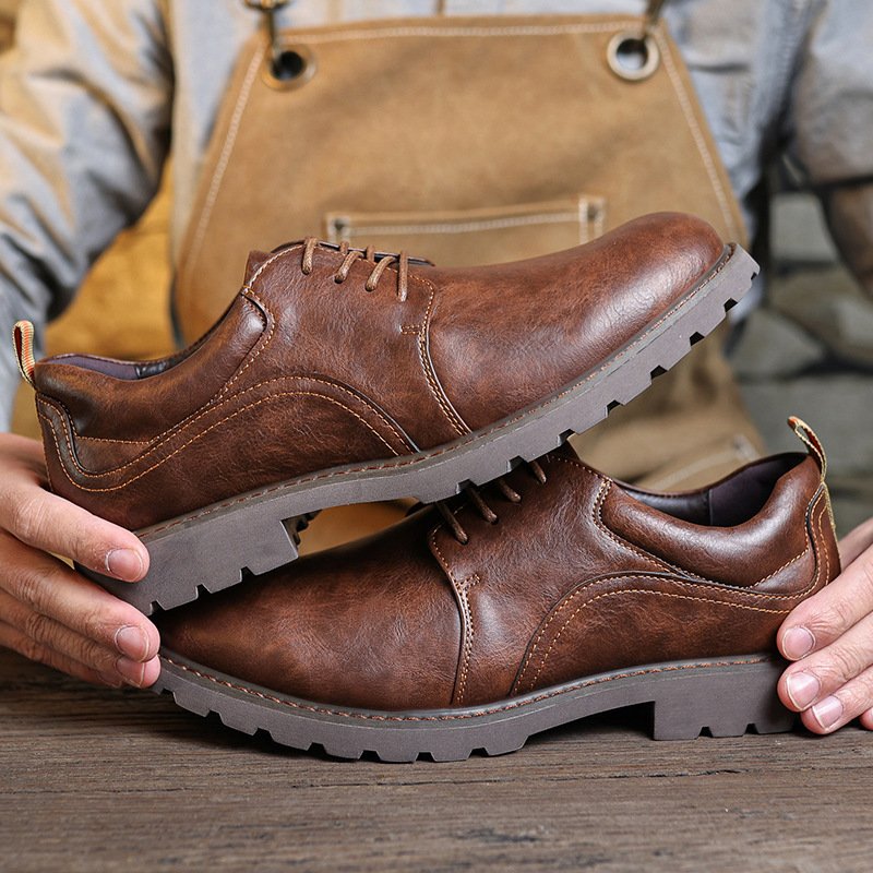 New Men's Leather Shoes Advanced Sense Retro Casual Shoes